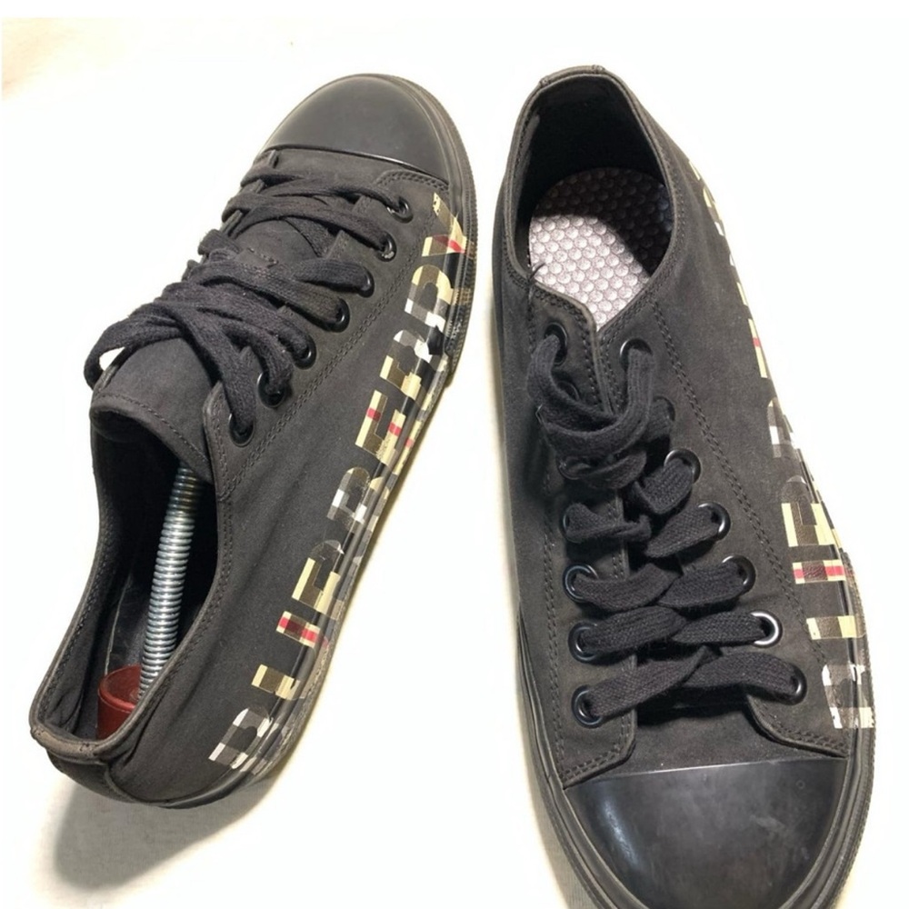 Burberry Black Plaid women Sneakers